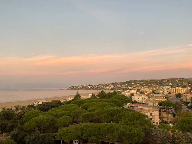 Sleep in Italy: Hotel Mirasole Gaeta Offers Beach Views